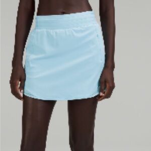 New with tags lululemon hotty hot skirt size 10